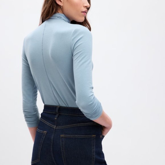 Gap Lightweight Turtleneck T-Shirt in Ice Blue - Picture 2 of 4